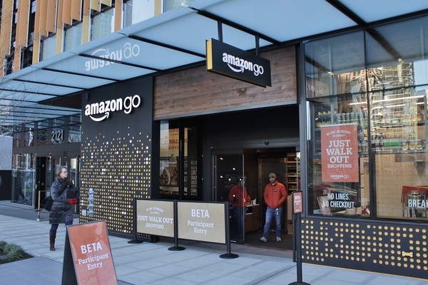 Amazon открывает полностью автоматизированные магазины Amazon Go